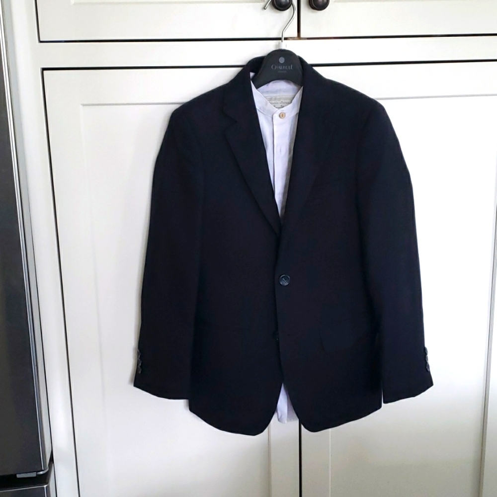 T. O. Suit jacket Navy size 10 with mandarin collar white kidichic shirt
